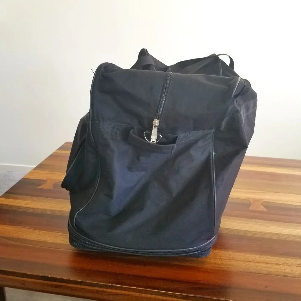 Lanson Kings Style Large Roller Bottom Expandable Bag - New with tags